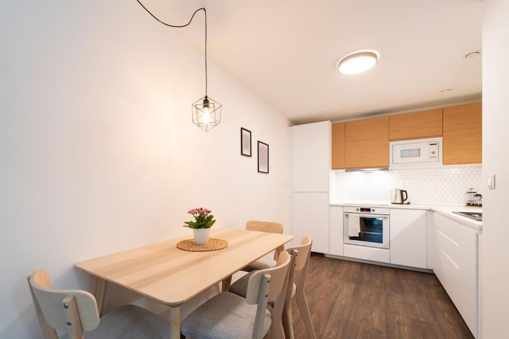 City Park Apartment - Brünn  Kültér fotó